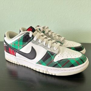Men’s Nike Dunk Low Tartan Plaid Sneakers Size 8